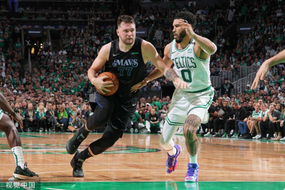 切尔西在重 切尔西在重