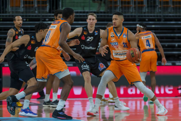 合会形成一 合会形成一