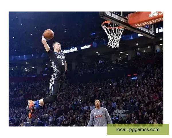 疯狂扣篮瞬间：解析篮球规则中的精彩瞬间